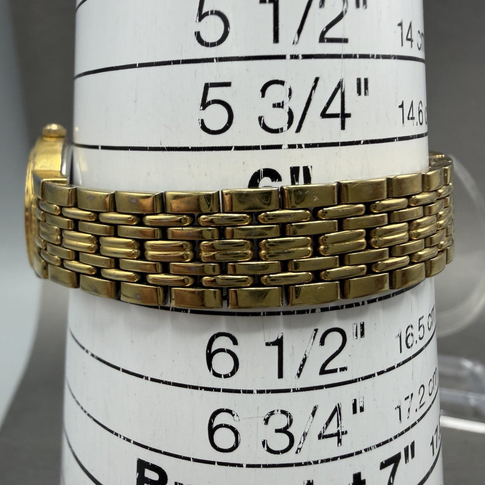 Seiko Watch Women 20mm Champagne Dial Gold Tone Round V400-0368 New Battery10