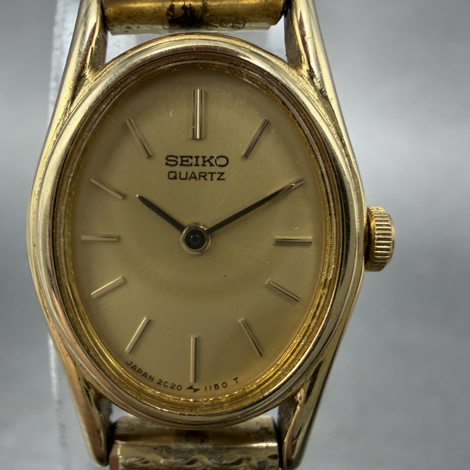 Seiko Watch Women 17mm Champagne Dial Gold Tone Oval 2c205539 New Battery1