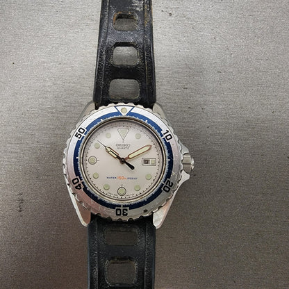 Seiko Dive Watch Women 34mm White Dial Silver Tone Date 26250170 PARTS0