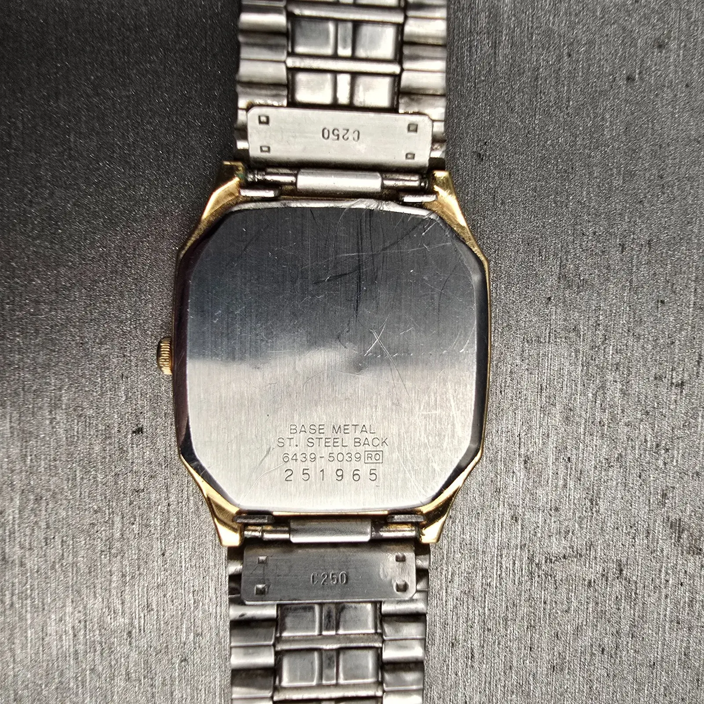 Seiko Watch Men 29mm Gold Dial Gold Tone Date Rectangle 6439-5039 New Battery10