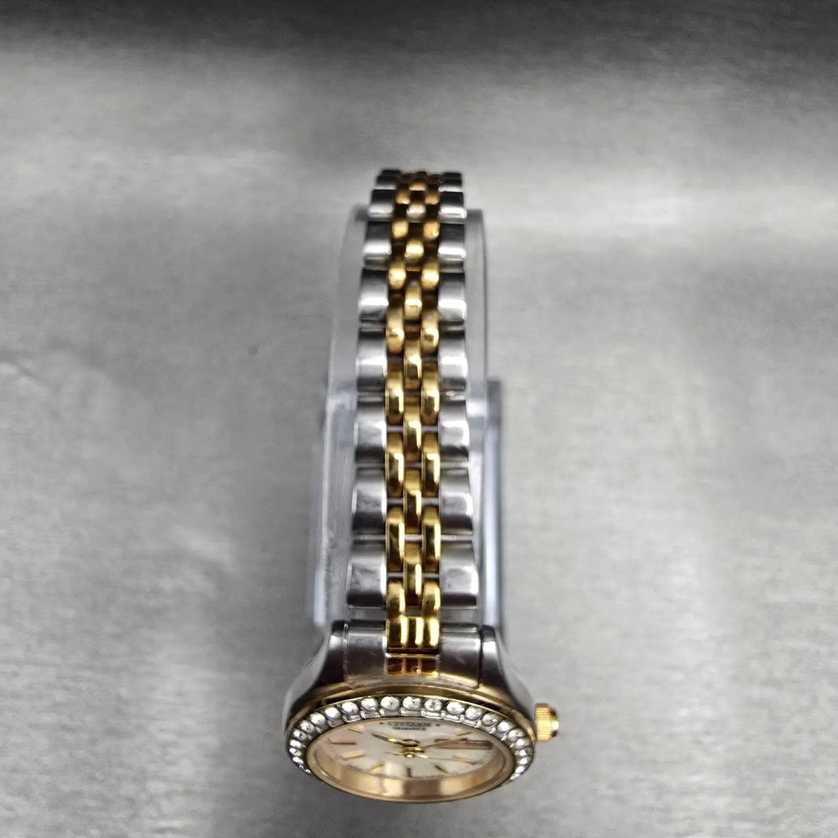 Citizen Watch Women 25mm MOP Dial Two Tone Daydate Gemmed 1002-S044464 NewBat JP4