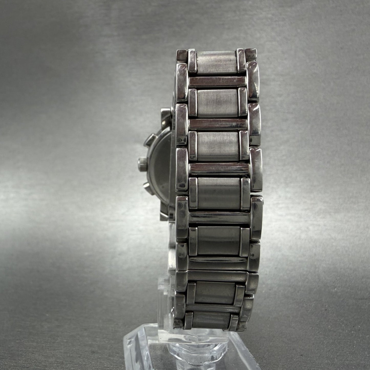 Bulova Chronograph Watch Women 30mm Black Dial Silver Tone 96R44 New Battery7