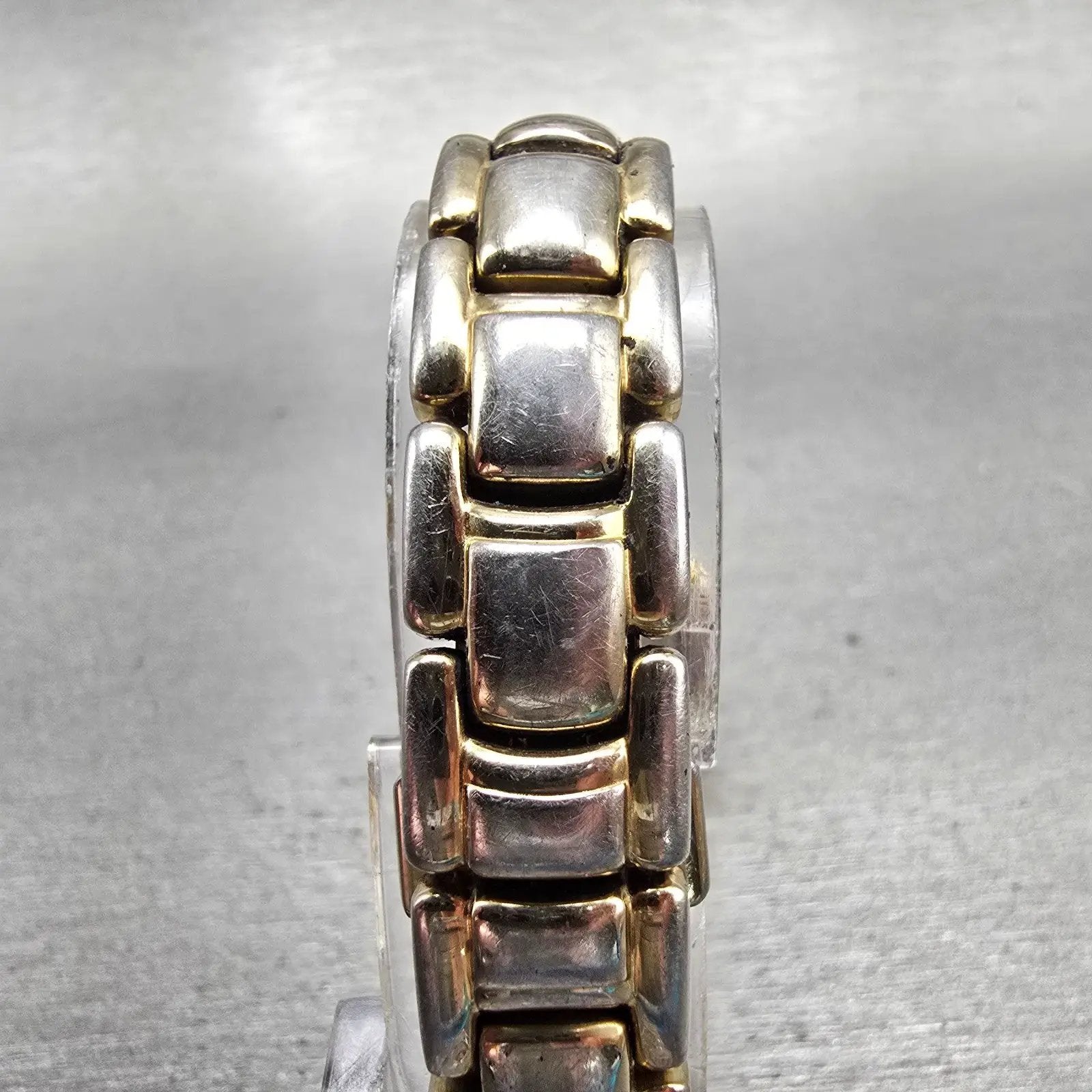Seiko Watch Women 21mm MOP Dial Two Tone Gemmed Round 1N00-0FC0 New Battery VTG7
