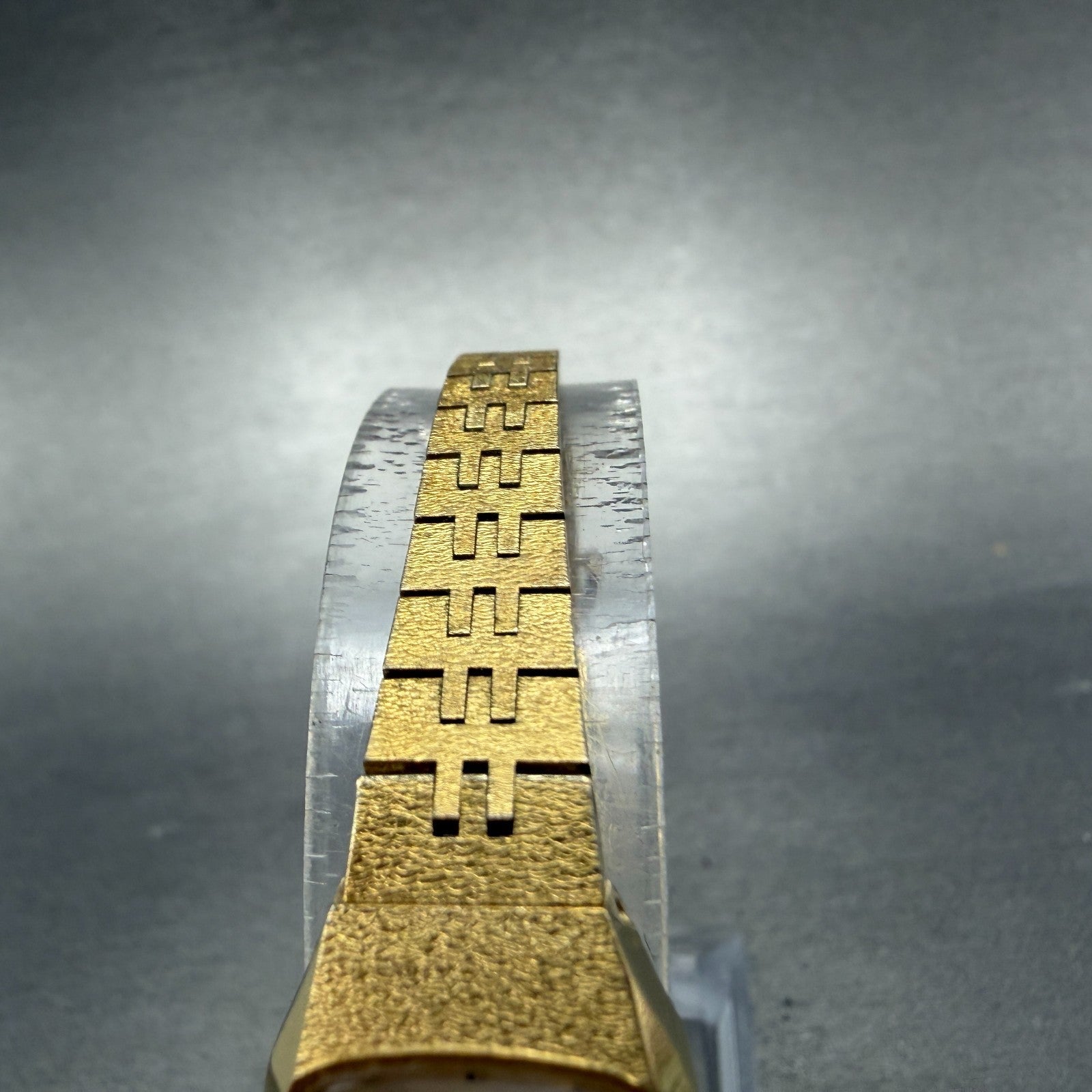 Seiko Tank Watch Women 17mm Gold Dial Gold Tone Rectangle 1400-7399 New Battery4