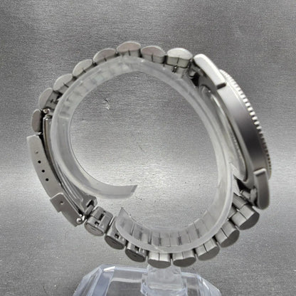 Wenger Dive Watch Men 38mm Black Dial Silver Tone Daydate 7215X New Battery8