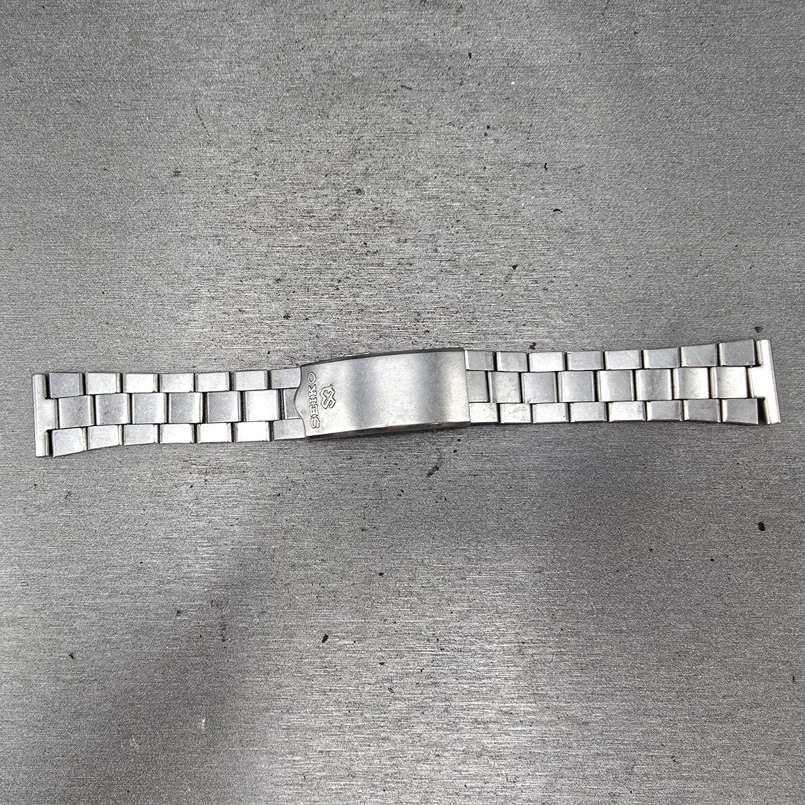 Seiko SQ Bracelet 19mm Stainless Steel Silver Tone Tri Folding Clasp VTG 111S0