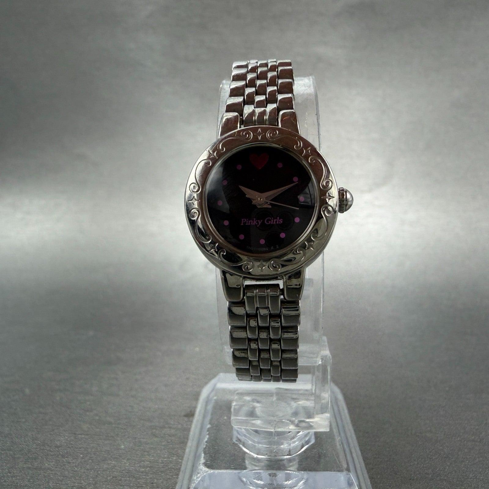 Seiko Pinky Girls Watch Women 20mm Black Dial Silver Tone Round 1N01-0NG0 Newbat5