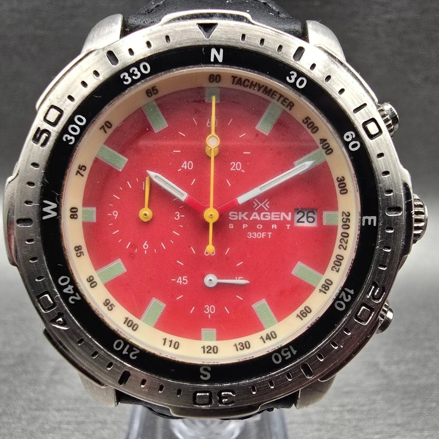 Skagen Chronograph Watch Men 41mm Red Dial Silver Tone Date 12USNR New Battery1