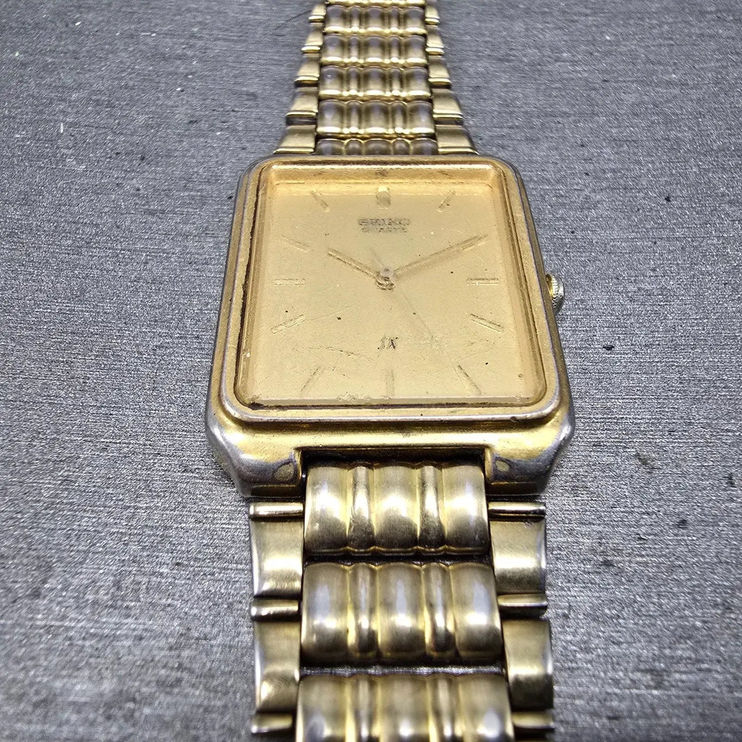 Seiko Tank Watch Men 26mm Gold Dial Gold Tone Rectangle V701-5J00 PARTS3