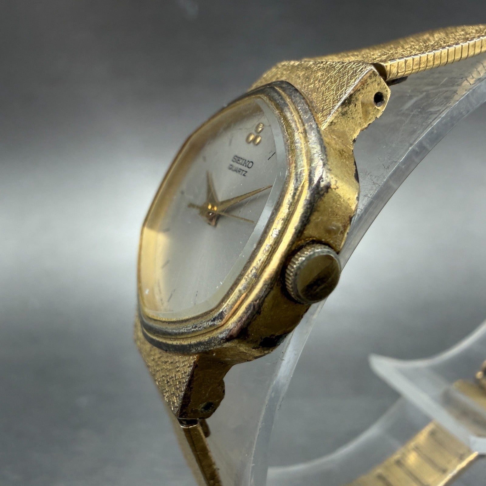 Seiko Watch Women 22mm Silver Dial Gold Tone Octagon 1421-5140 New Battery2
