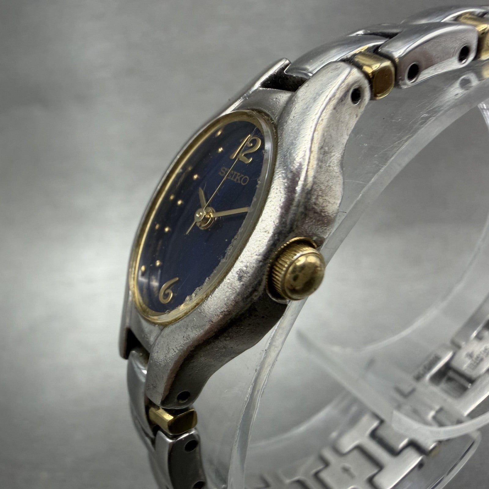 Seiko Watch Women 16mm Blue Dial Two Tone Oval VTG 1N010CT0 New Battery2