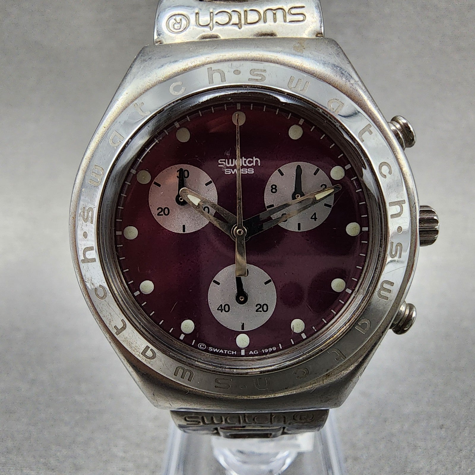 Swatch Chronograph Watch Men 35mm Purple Dial Silver Tone YMS105G New Battery1
