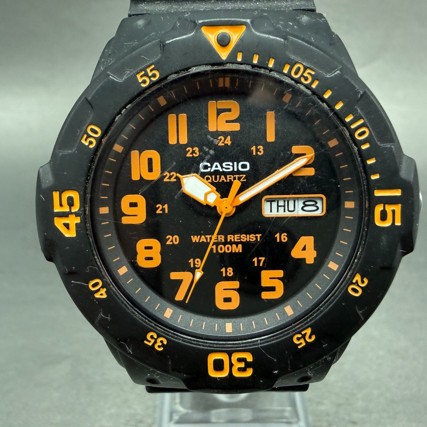 Casio Dive Watch Men 43mm Black Dial Black Orange Round MRW-200H New Battery0