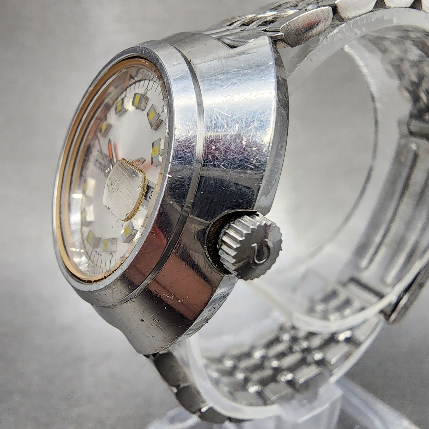 Citizen Automatic Watch Women 30mm Silver Dial Silver Tone Date Cushion Runs2