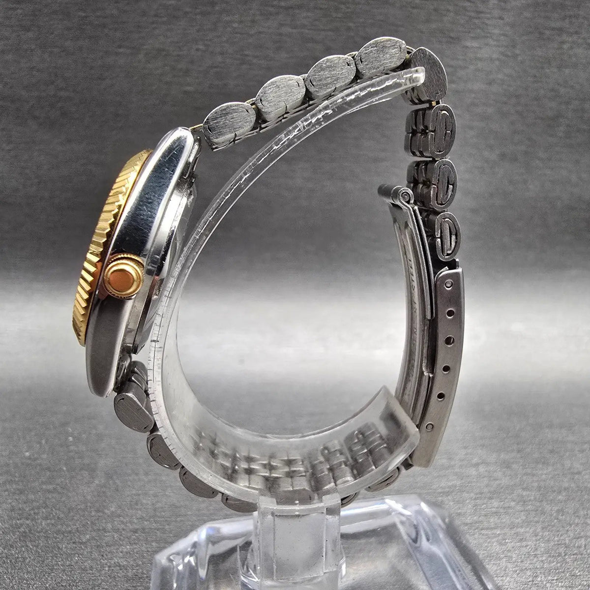 Citizen Watch Women 25mm Champagne Dial Two Tone Daydate 6000-R00413 New Battery6