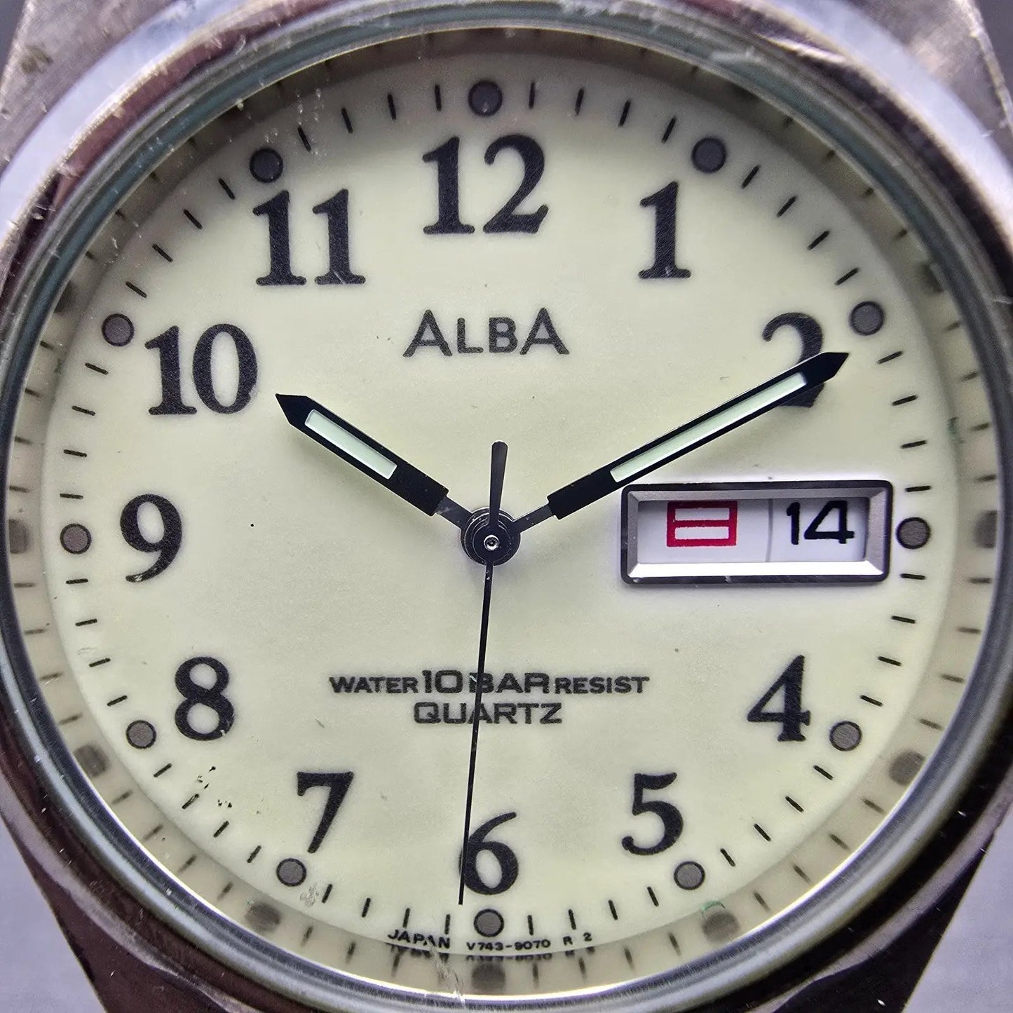 Seiko Alba Watch Men 36mm Luminous Dial Silver Tone Daydate V743-8020 PARTS VTG2