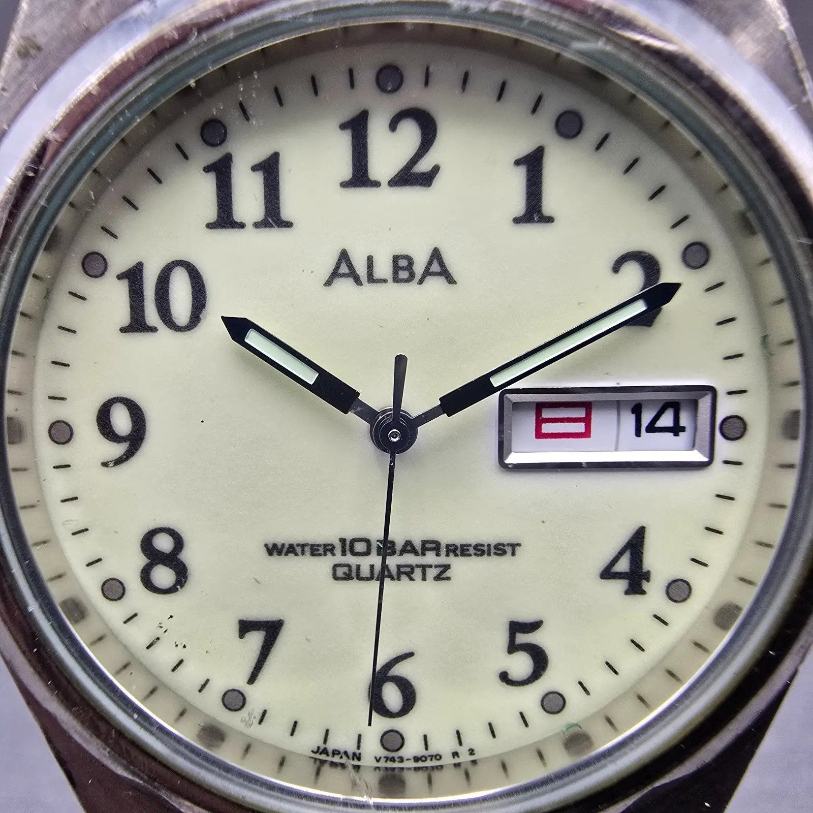 Seiko Alba Watch Men 36mm Luminous Dial Silver Tone Daydate V743-8020 PARTS VTG2