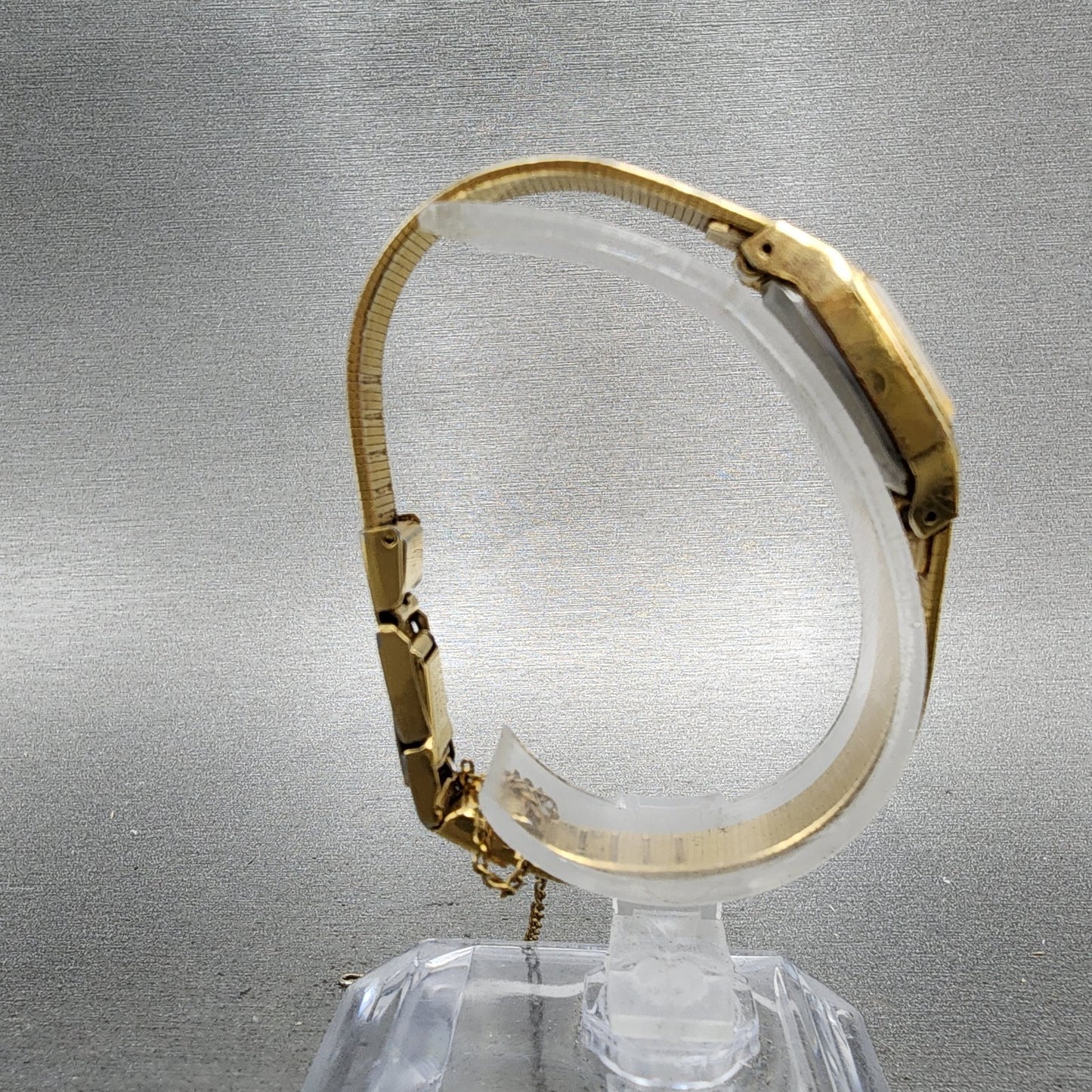 Seiko Watch Women 17mm Cream Dial Gold Tone Rectangle 54215029 New Battery8