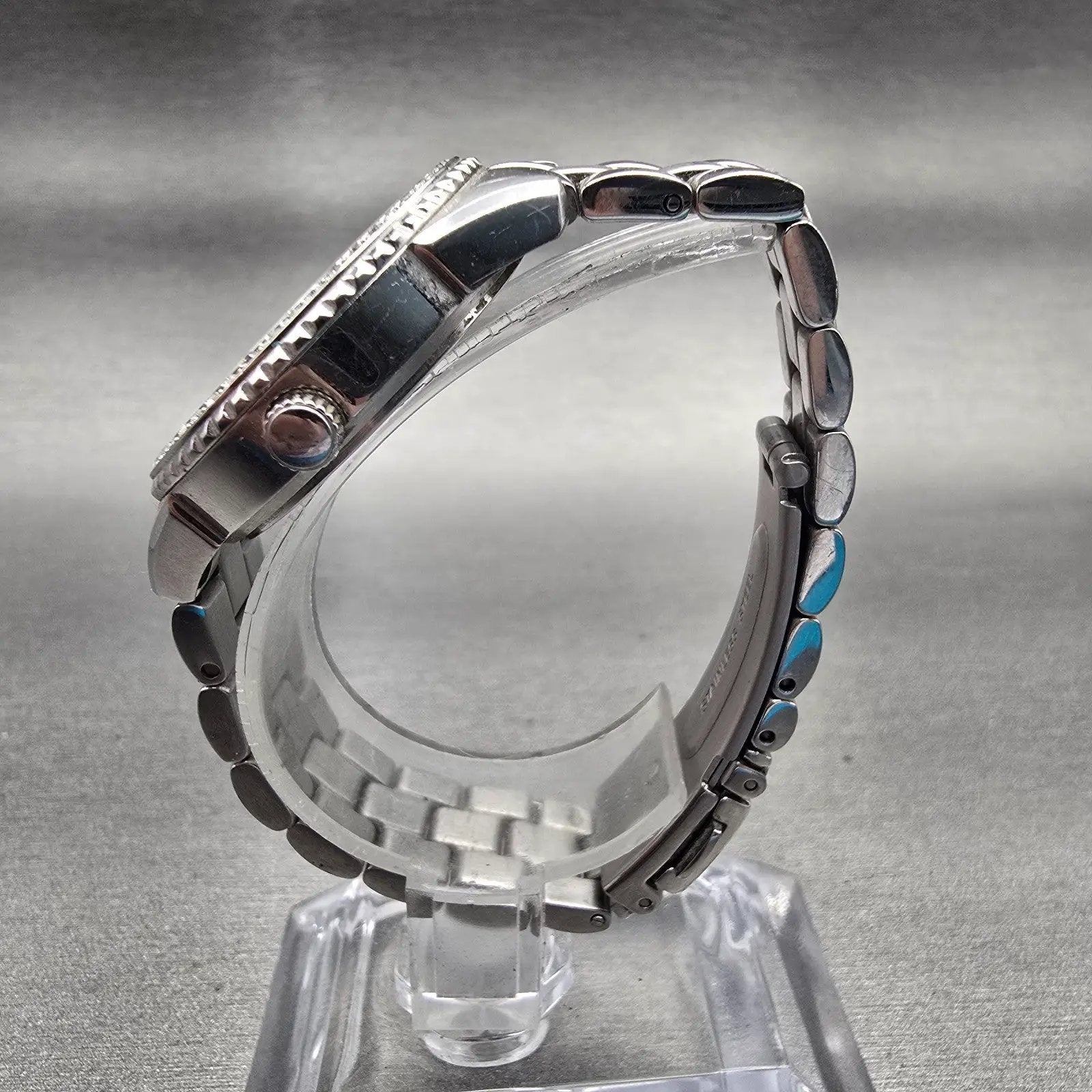 Bulova Watch Women 30mm MOP Dial Silver Tone Gemmed Round 96L218 New Battery6