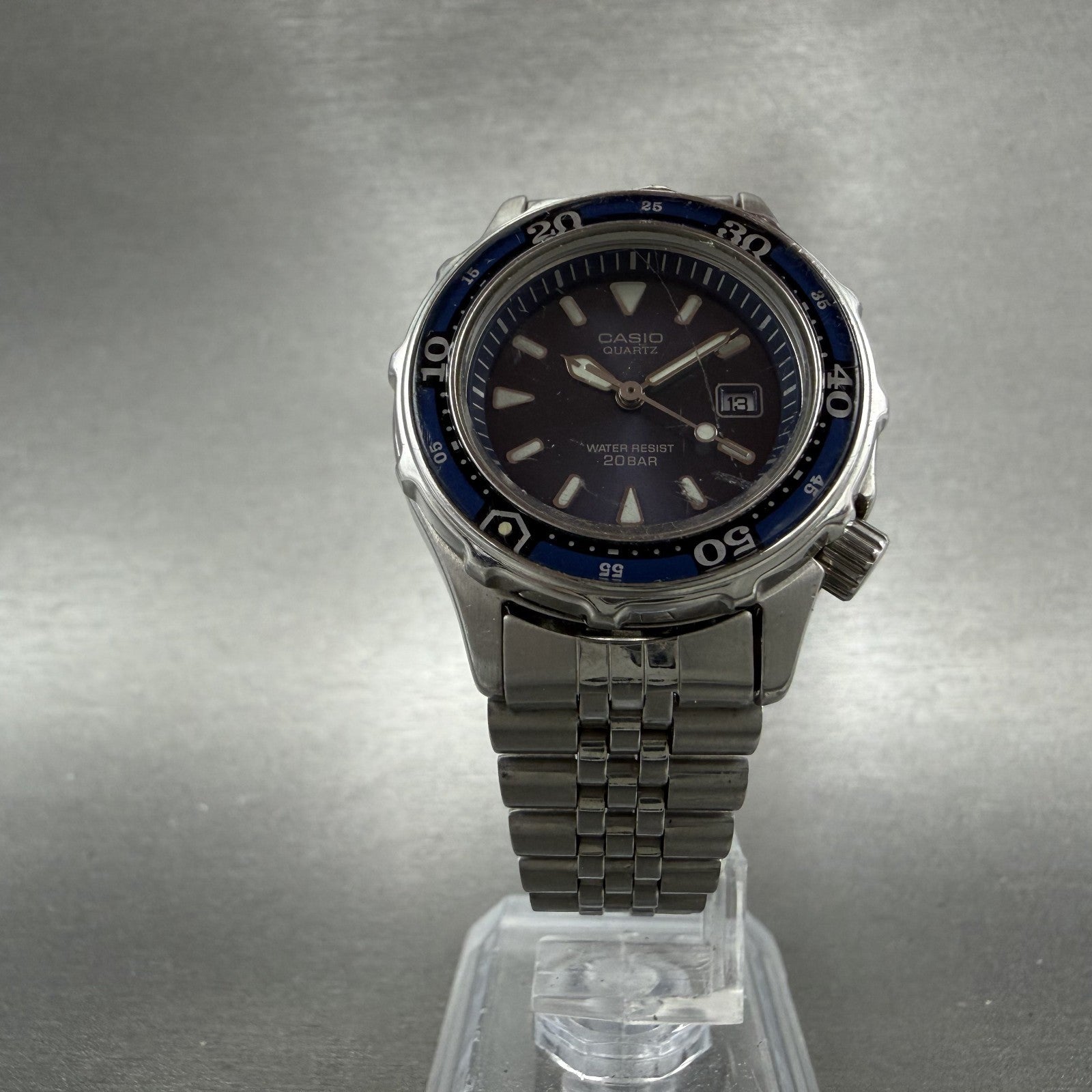 Casio Dive Watch Women 32mm Blue Dial Silver Tone Date Round LD715 PARTS6