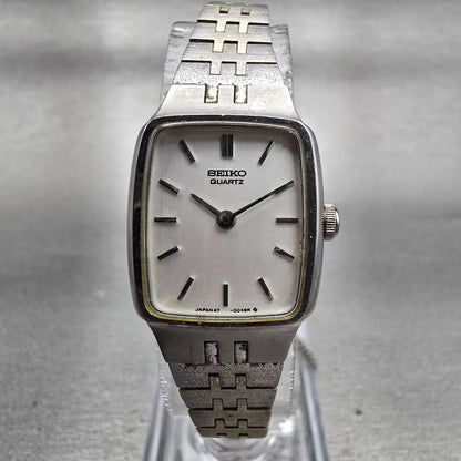 Seiko Watch Women 18mm Silver Dial Silver Tone Rectangle 4700-3019 New Battery0