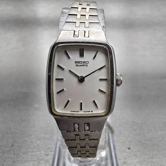 Seiko Watch Women 18mm Silver Dial Silver Tone Rectangle 4700-3019 New Battery0