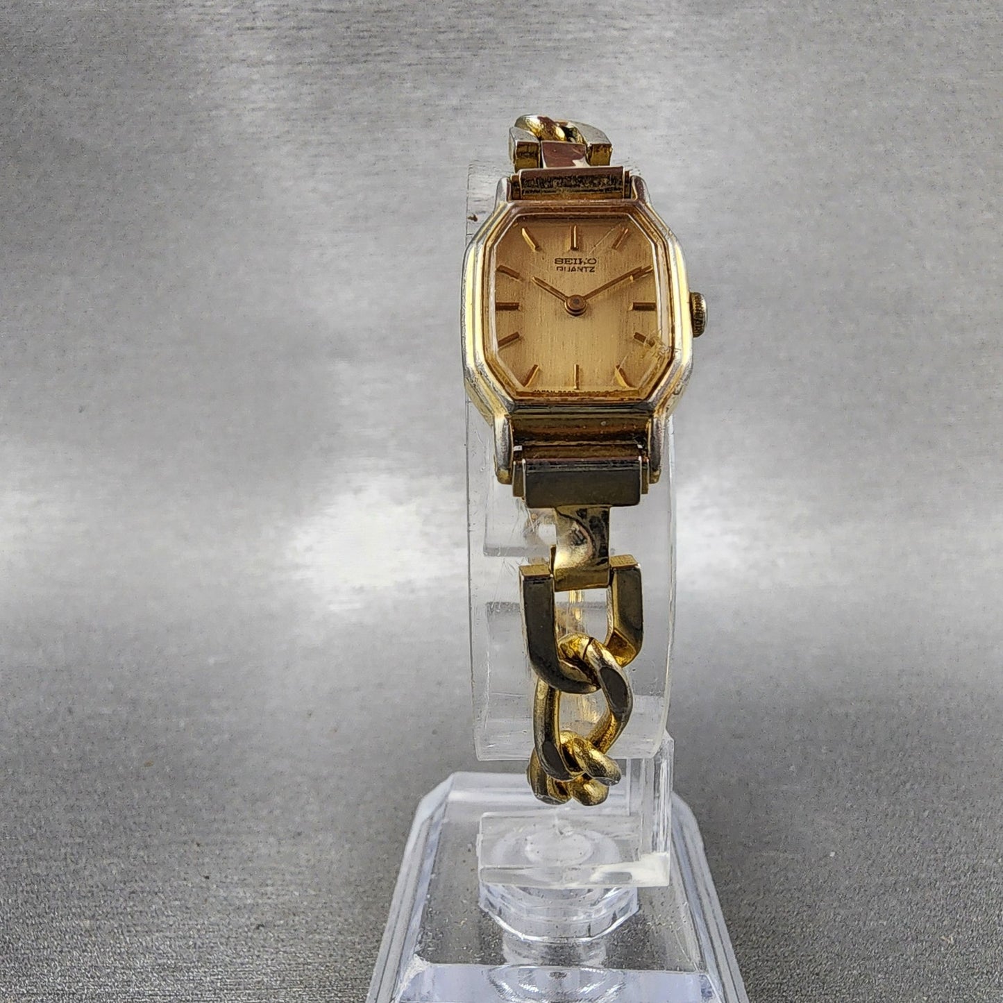 Seiko Watch Women 16mm Champagne Dial Gold Tone Octagon 2C205760 New Battery AB5
