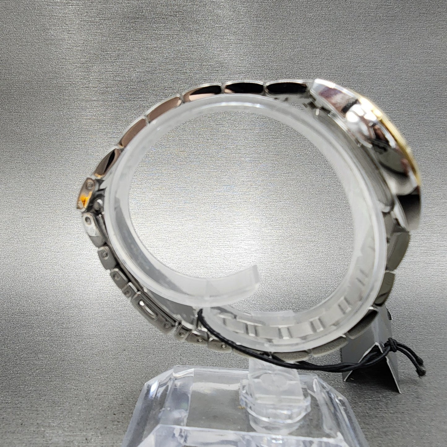 Bulova Sutton Watch Women 28mm White Dial Two Tone Round 98L277 New Battery8