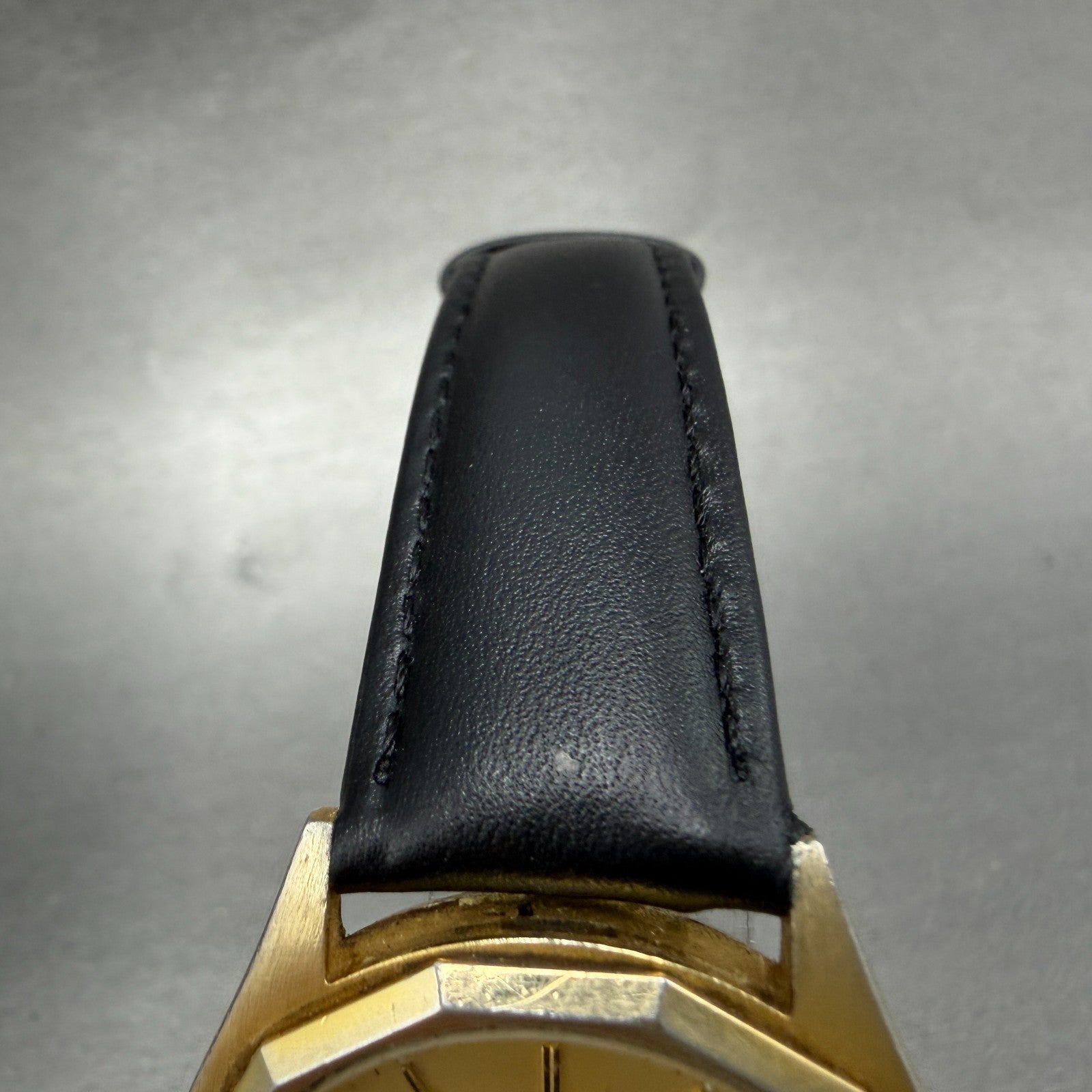 Citizen CQ Watch Men 35mm Gold Tone Gold Tone Daydate 6100-S16725 New Battery4