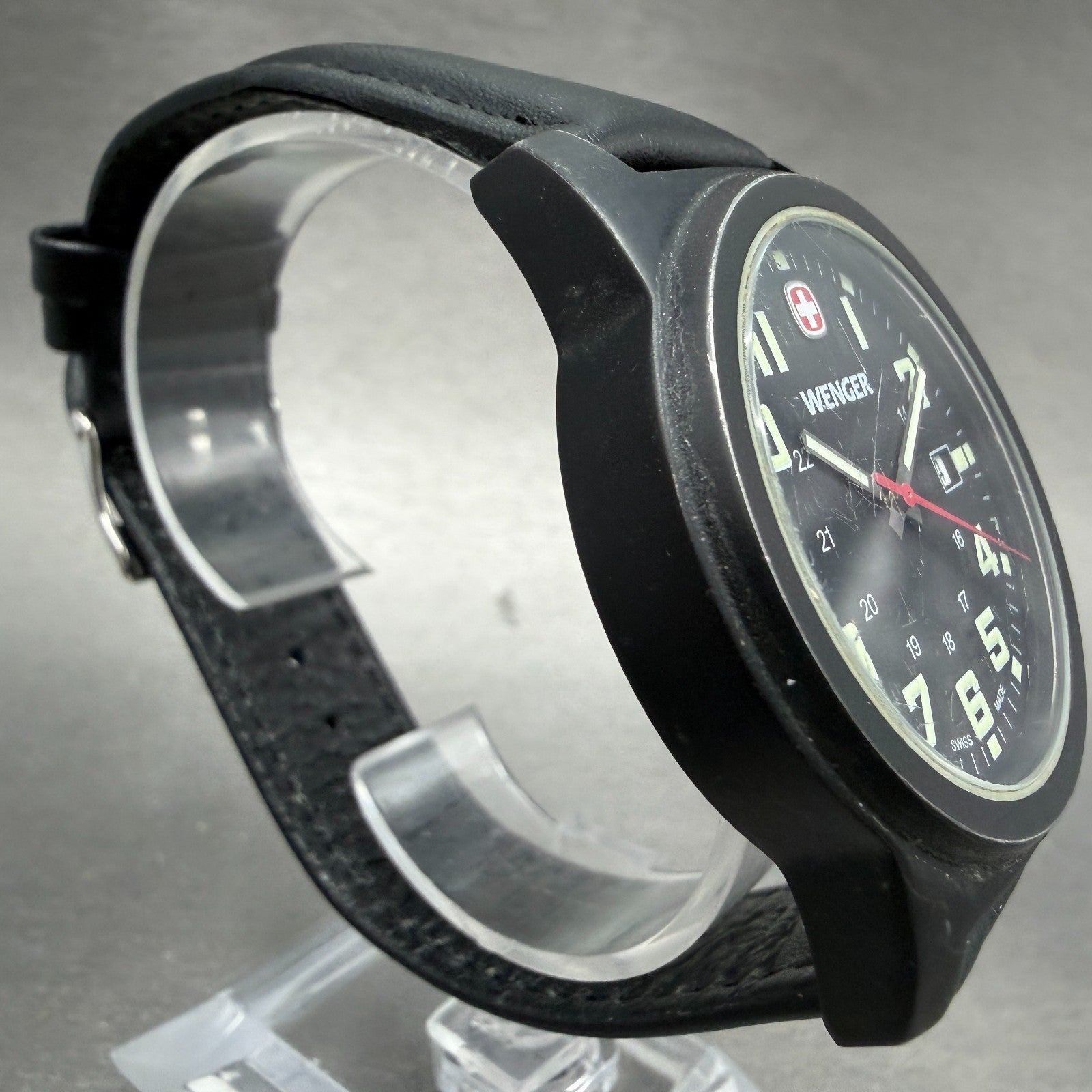 Wenger Watch Men 41mm Black Dial Black Tone Date 7281X Round New Battery3