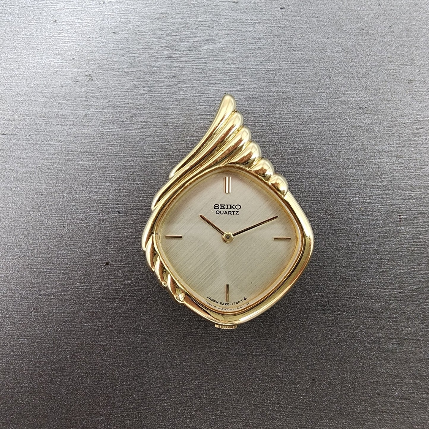 Seiko Necklace Watch Women 24mm Champagne Dial Gold Tone 23205940 New Battery0
