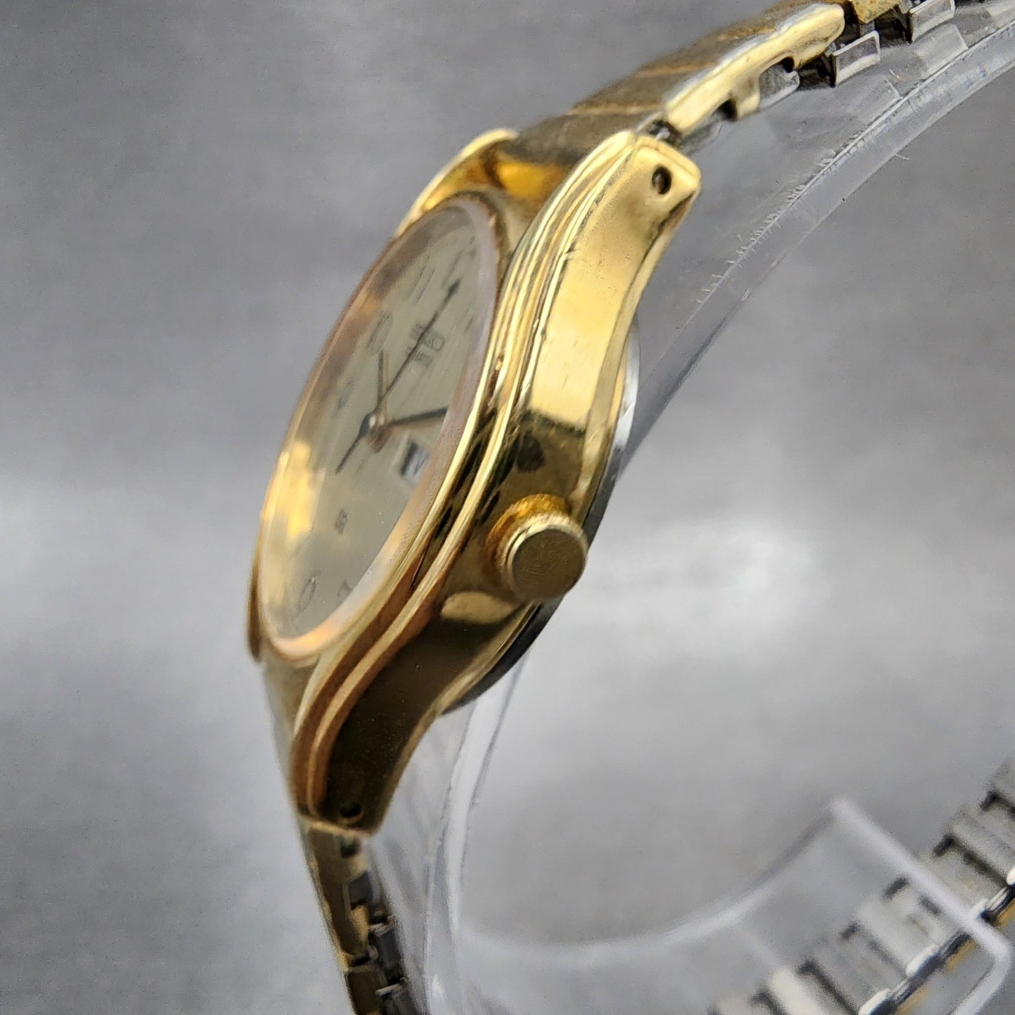 Seiko SQ Watch Women 22mm Champagne Dial Gold Tone Daydate 2a230139 New Battery2