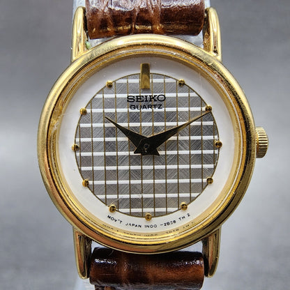 Seiko Watch Women 20mm Silver Dial Gold Tone Round 1N000F60 New Battery1