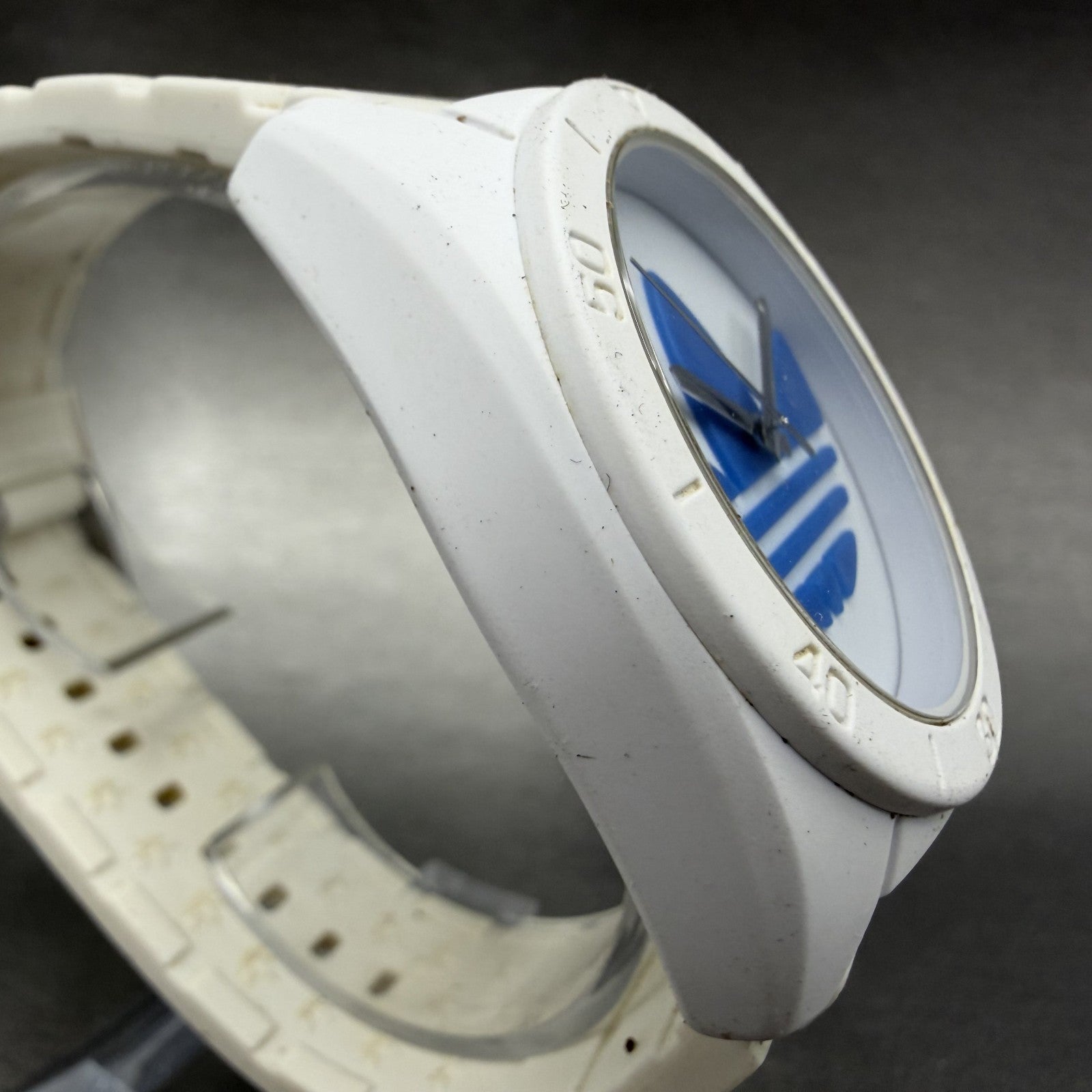 Adidas Santiago Watch Men 43mm White Dial White Tone Round  ADH2824 New Battery3
