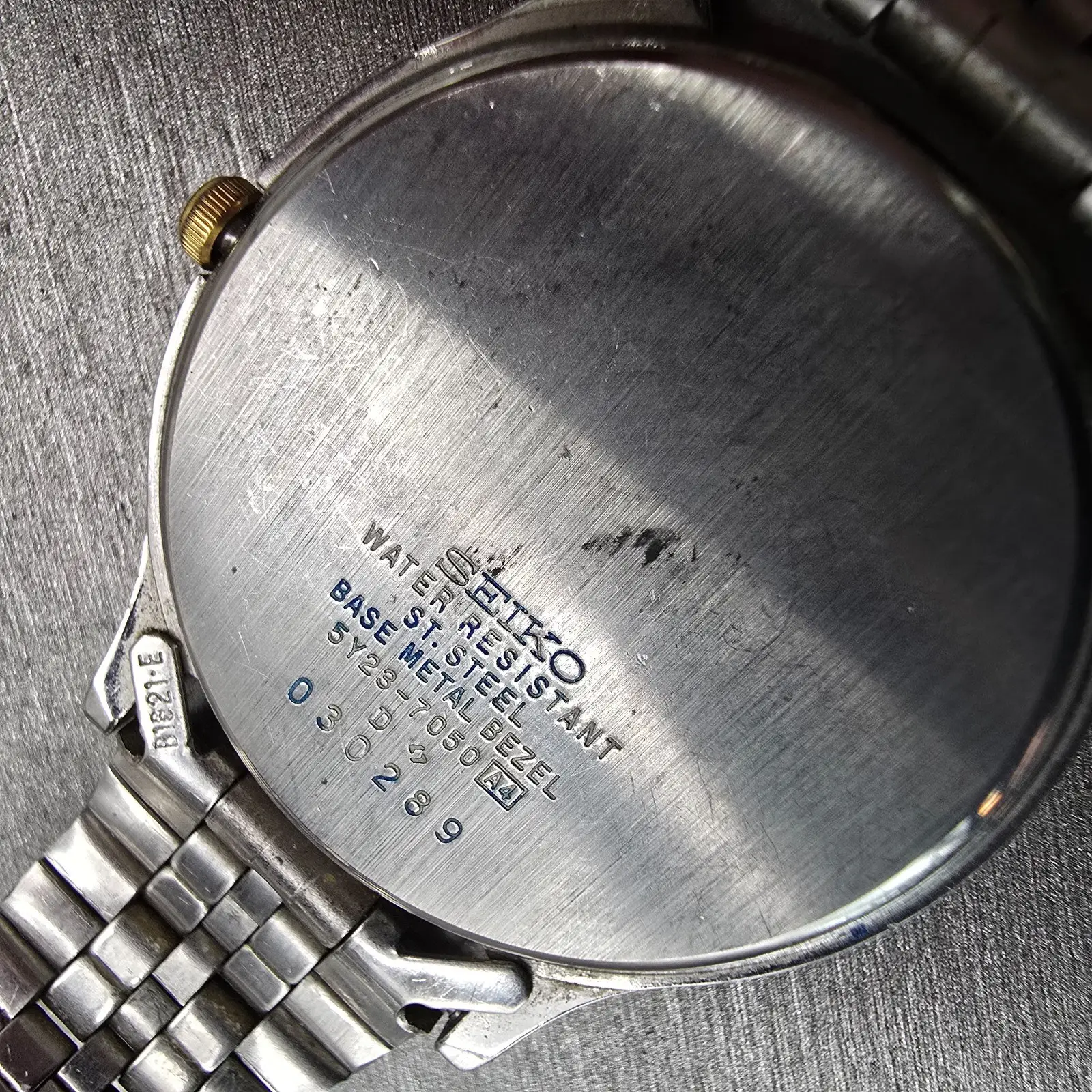 Seiko SQ Watch Men 34mm White Dial Two Tone Daydate 5Y23-7050 New Battery VTG10