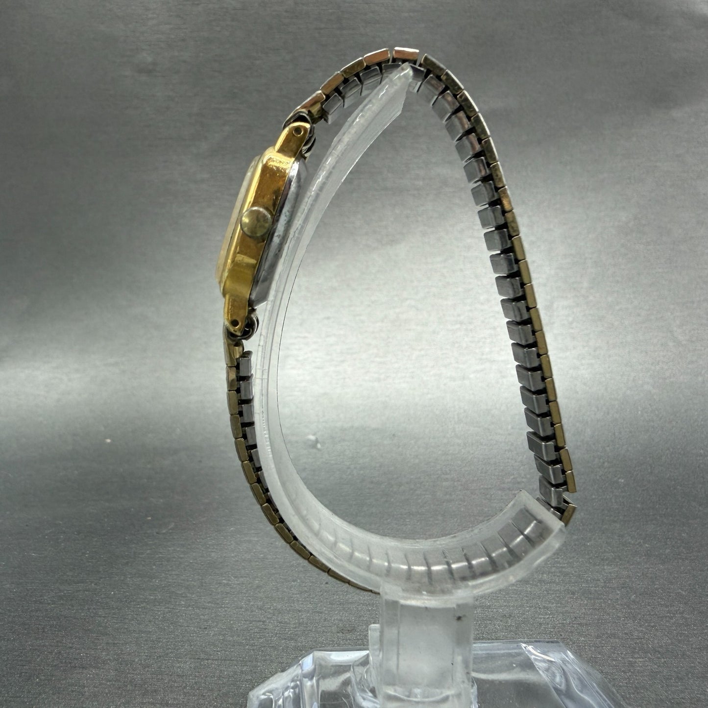 Seiko Tank Watch Women 17mm Silver Dial Gold Tone 1400-6569 New Battery Vintage6