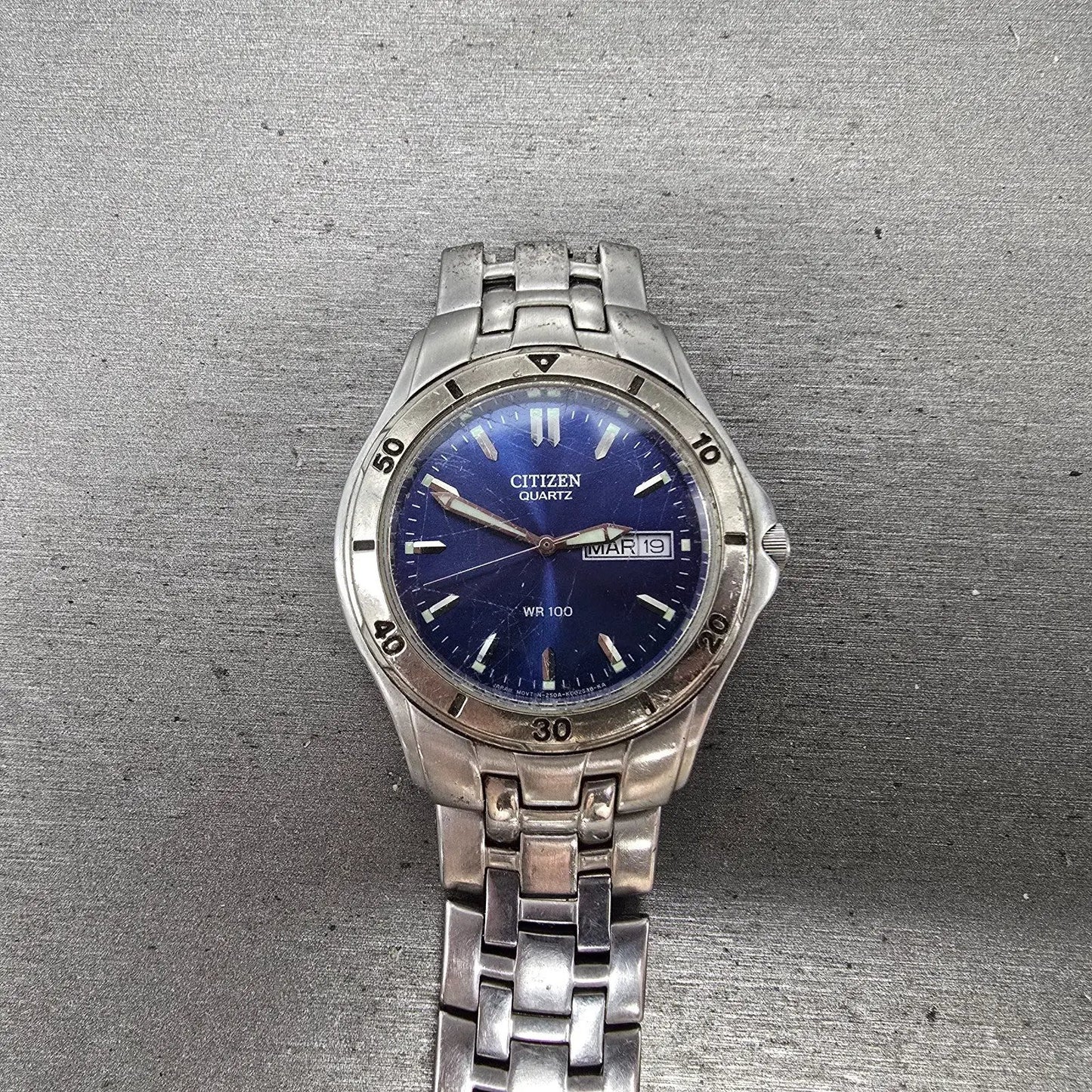 Citizen Watch Men 37mm Blue Dial Silver Tone Daydate Round 250A-K001455 PARTS0