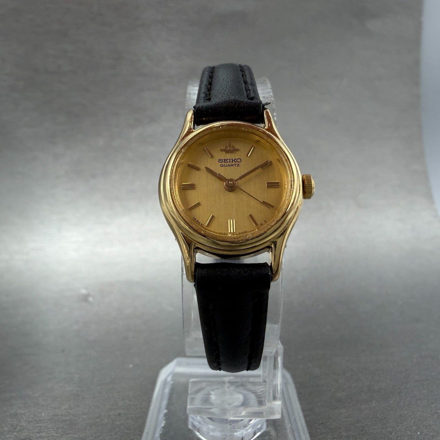 Seiko Watch Women 21mm Champagne Dial Gold Tone Round V401-0920 New Battery5