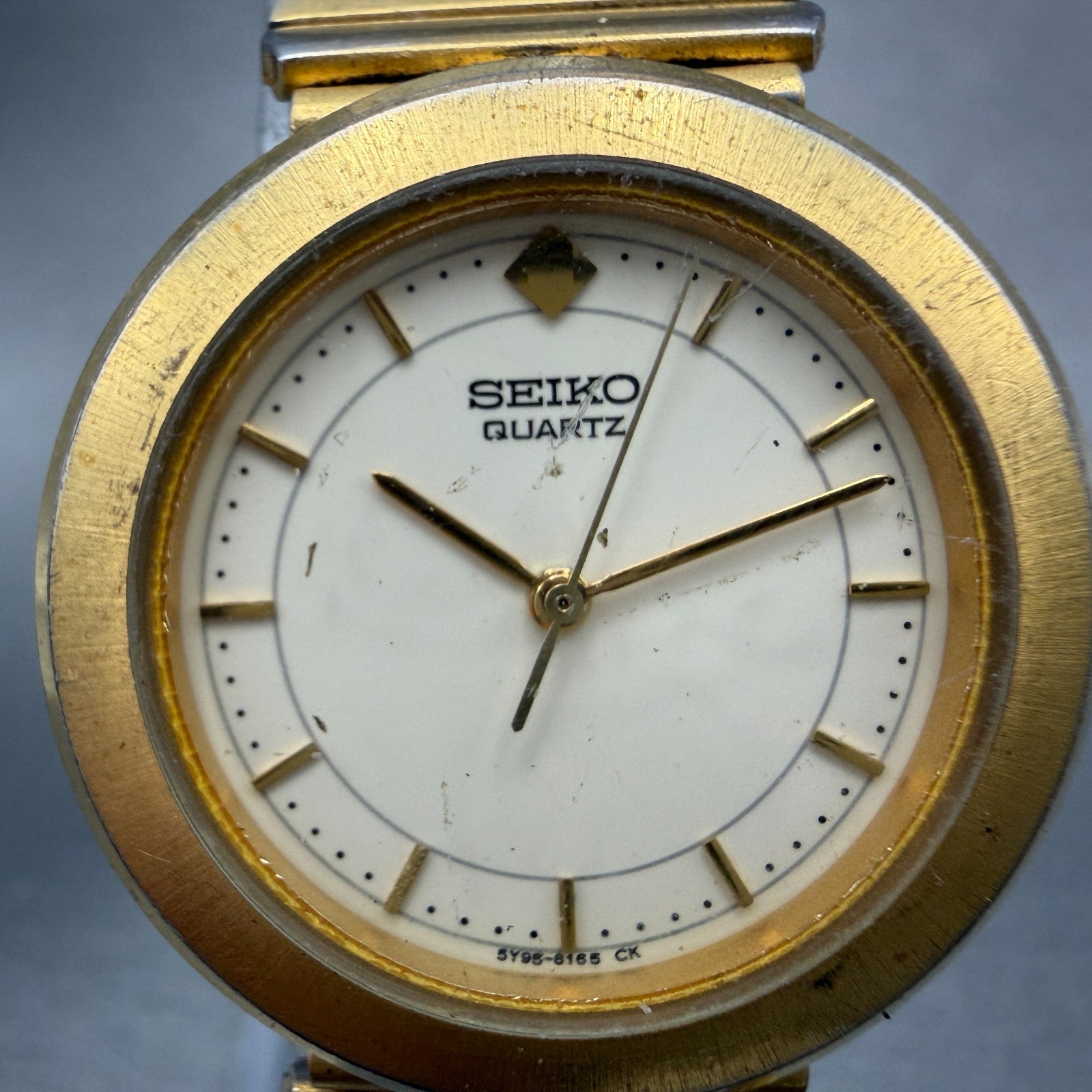 Seiko Watch Unisex 31mm Cream Dial Gold Tone Round 5Y95-6110 New Battery Vintage1