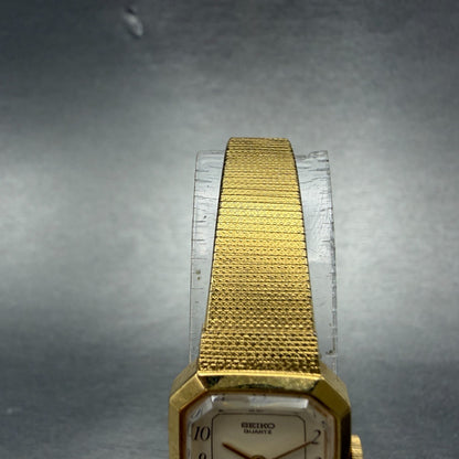 Seiko Watch Women 17mm Cream Dial Gold Tone Octagon 4N00-5139 New Batt Vintage4