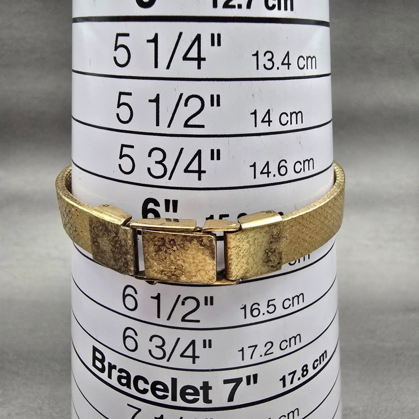 Seiko Watch Women 18mm Champagne Dial Gold Tone Oval 1400-5089 New Battery VTG9