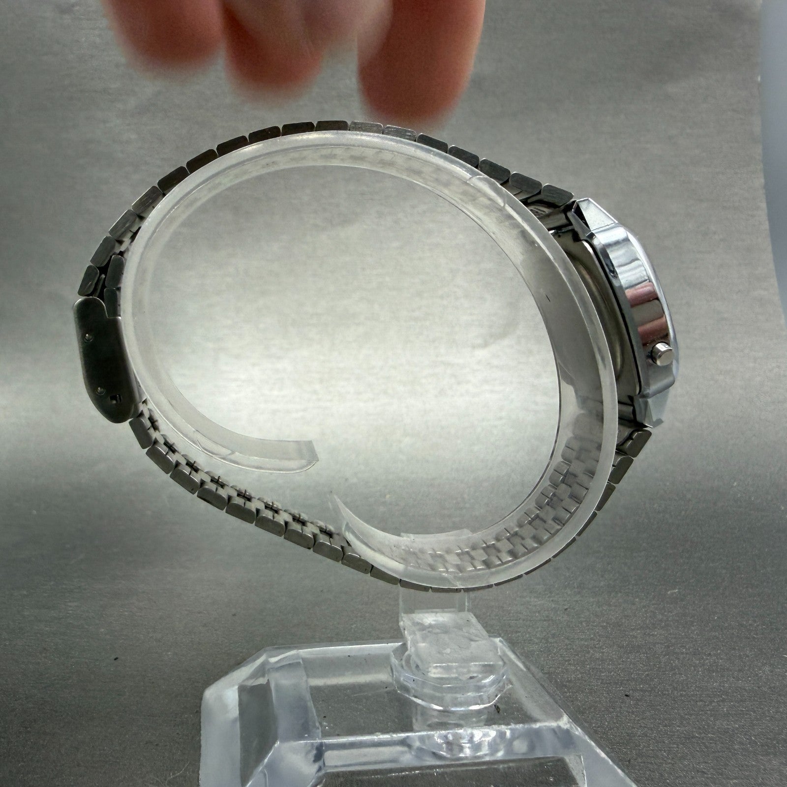 Casio Digital Watch Women 25mm Silver Alarm Chrono Daydate LA670W New Battery GR8