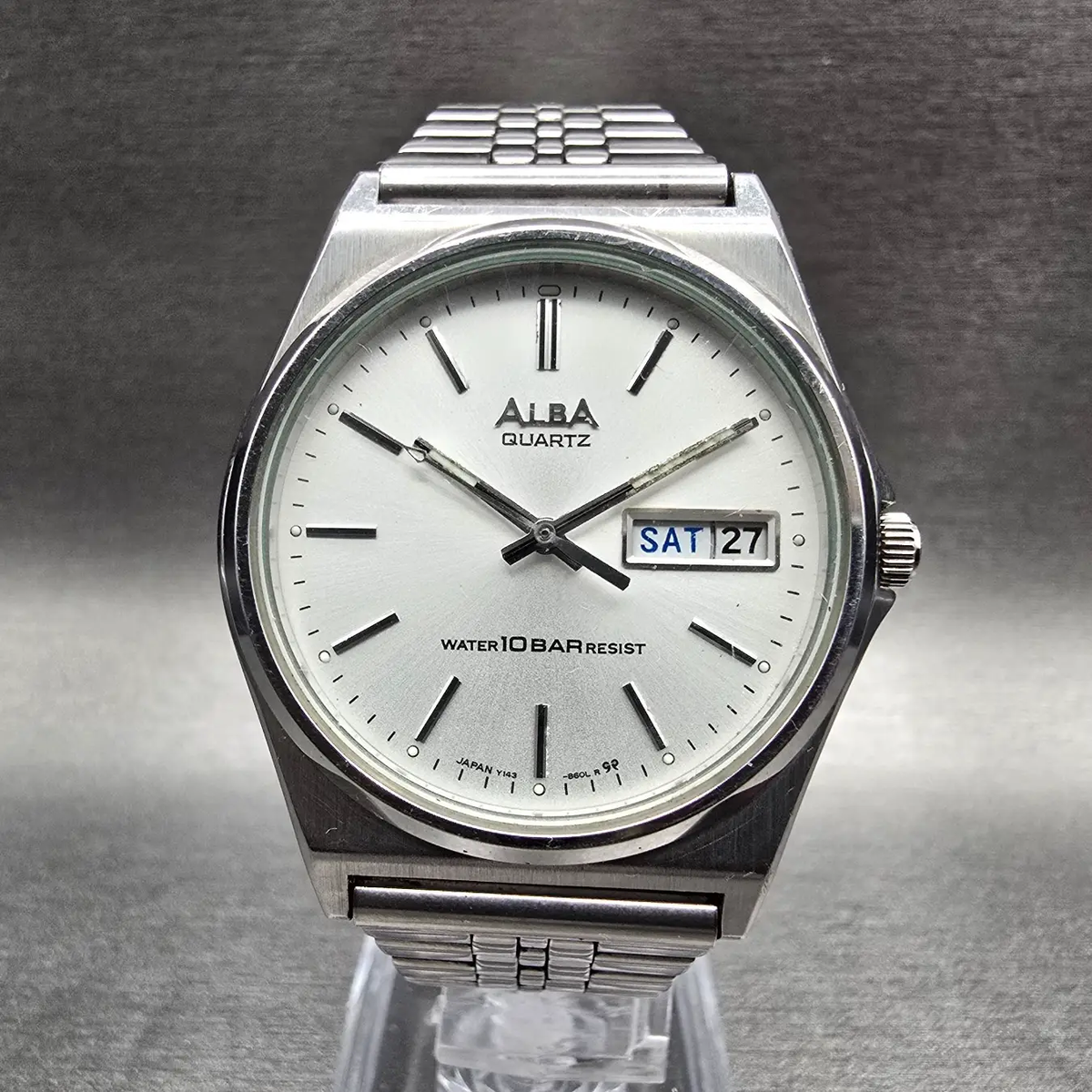 Seiko Alba Watch Men 35mm Silver Dial Silver Tone Daydate Y143-8280 New Battery0