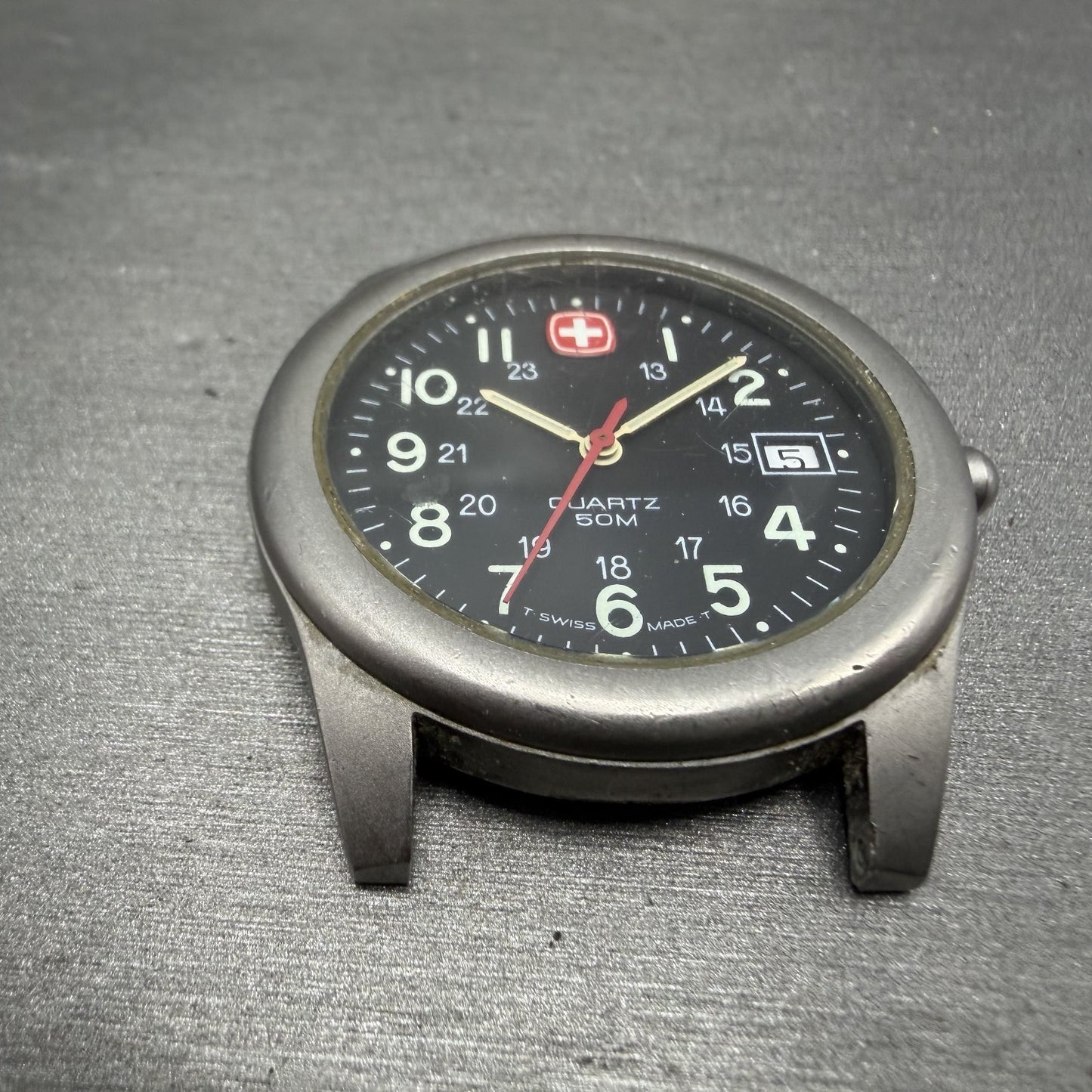 Wenger SAK Malarboro Watch Men 37mm Black Dial Gray Tone Date Round New Batt2