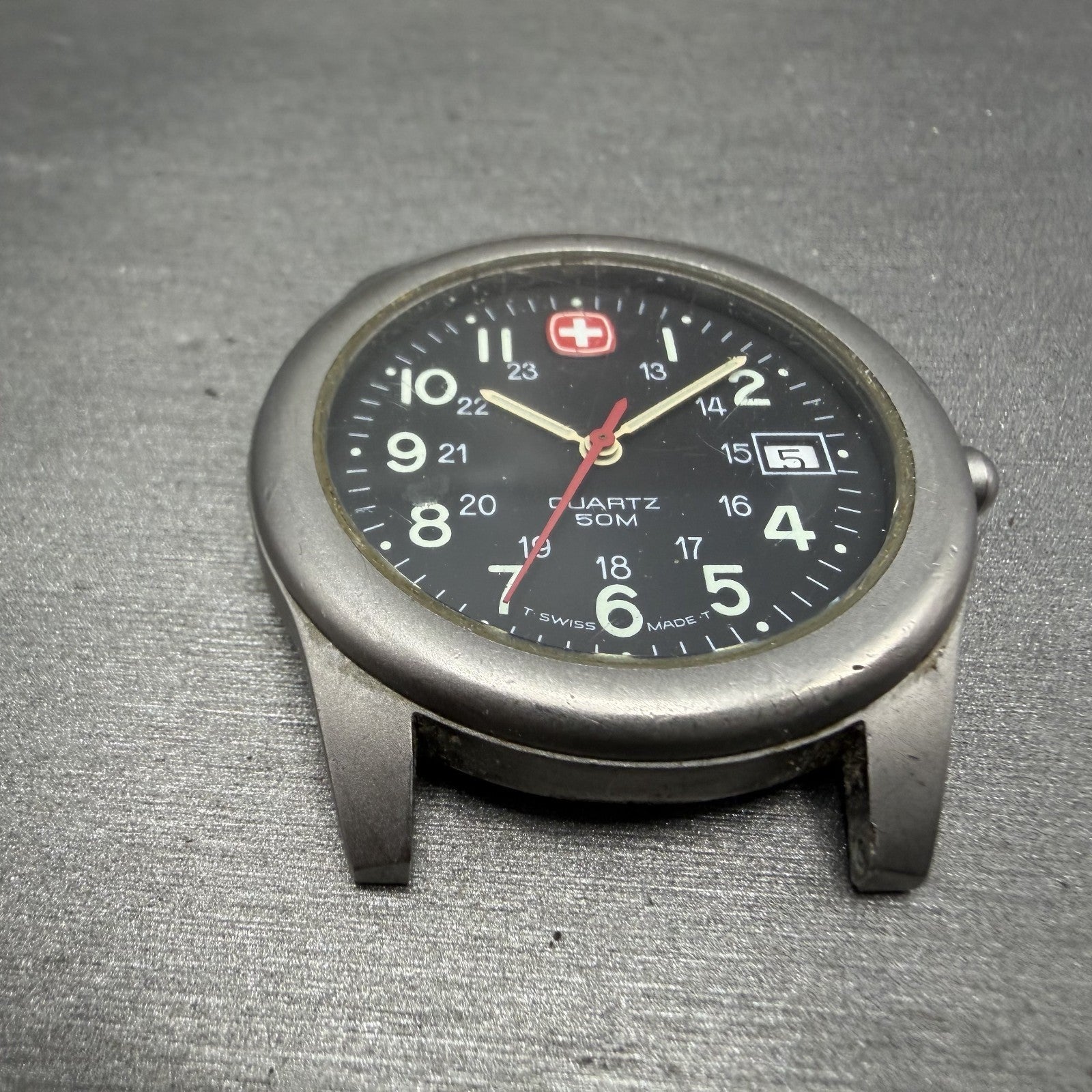 Wenger SAK Malarboro Watch Men 37mm Black Dial Gray Tone Date Round New Batt2