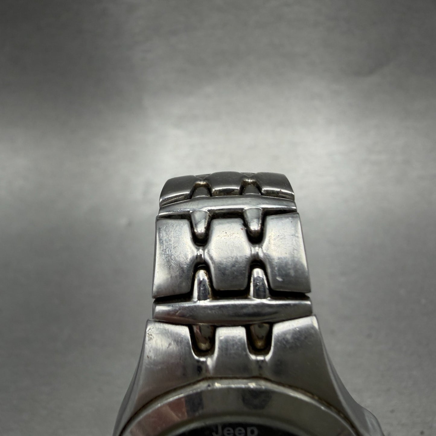 Jeep Watch Women 26mm Black Dial Silver Tone Date Round Date New Battery4