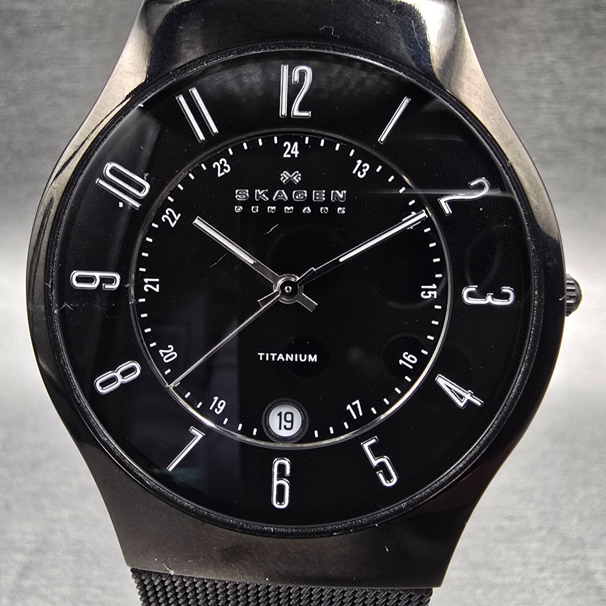 Skagen Watch Men 37mm Black Dial Black Tone Date Titanium 233XLTMB New Battery1