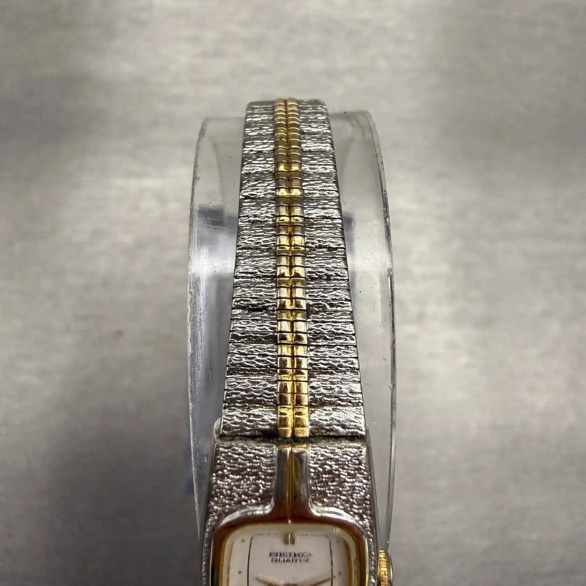 48306122