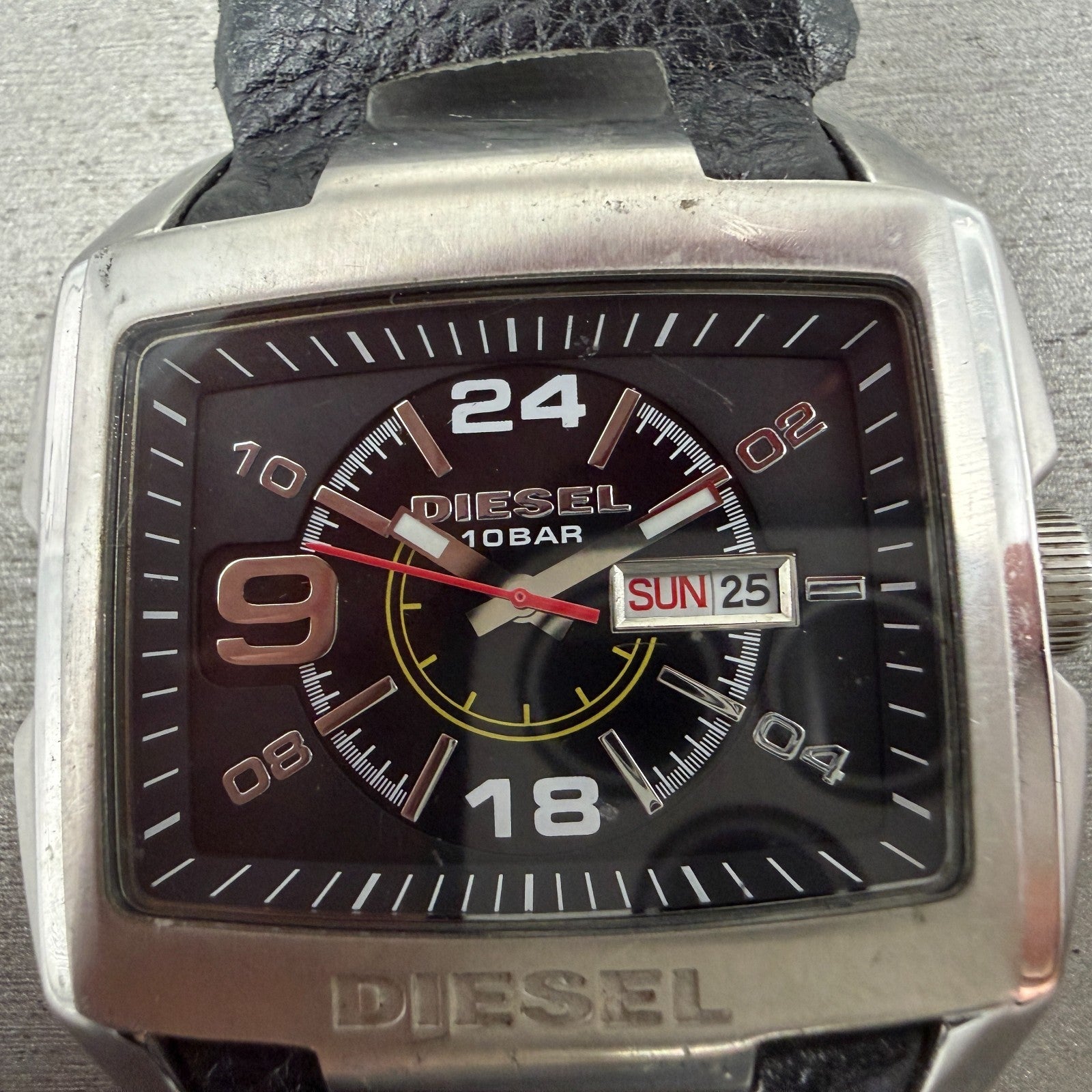 Diesel Bugout Watch Men 49mm Black Dial Steel Daydate Rectangle DZ-1215 New Batt1