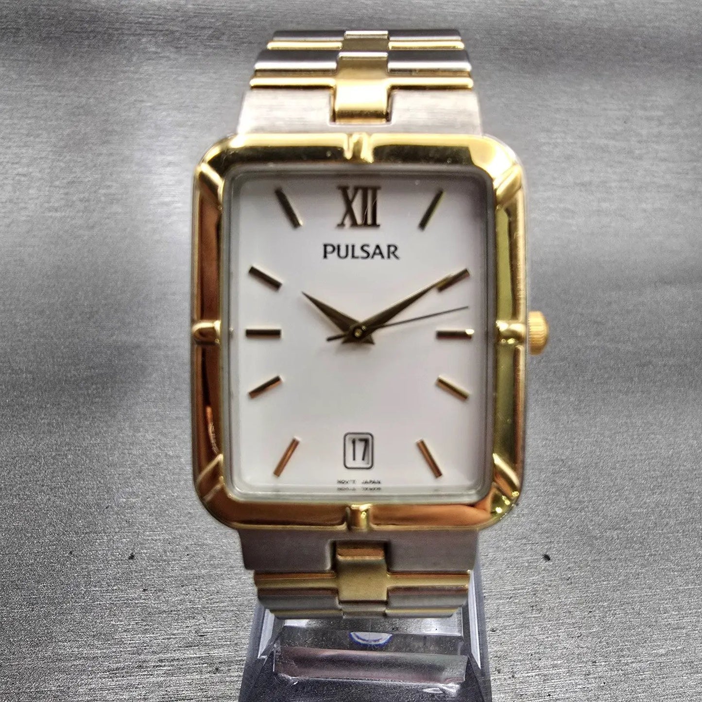 Seiko Pulsar Watch Men 26mm White Dial Two Tone Date Rectangle V732-X067 New Bat0
